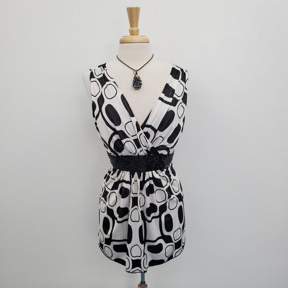 Womens Black & White Sleeveless‎ V-Neck Blouse Top Size L Beaded Waist Stretch - Picture 1 of 13